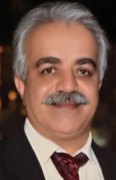 Master Mostafa Aghamiri 1 ostad portrait 800w 1